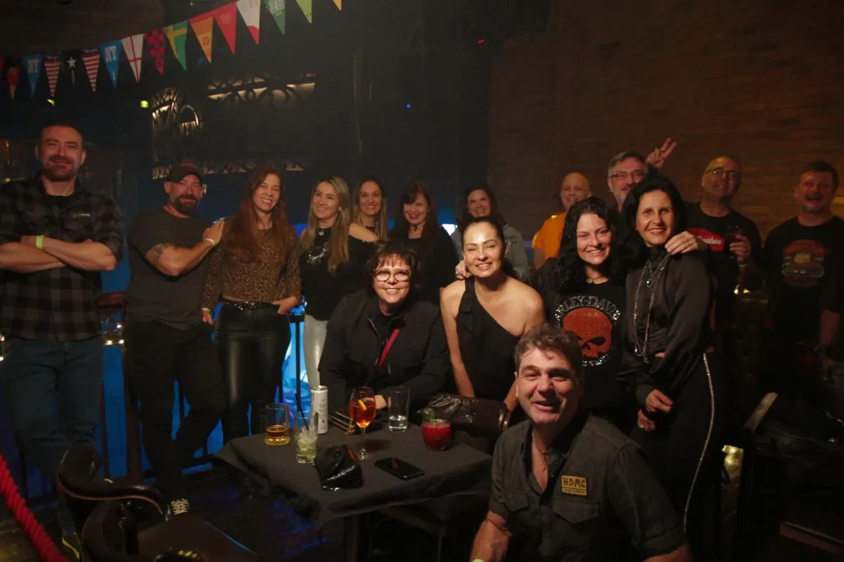 Comemore durante a noite com a Casa Aberta (CAMAROTE)